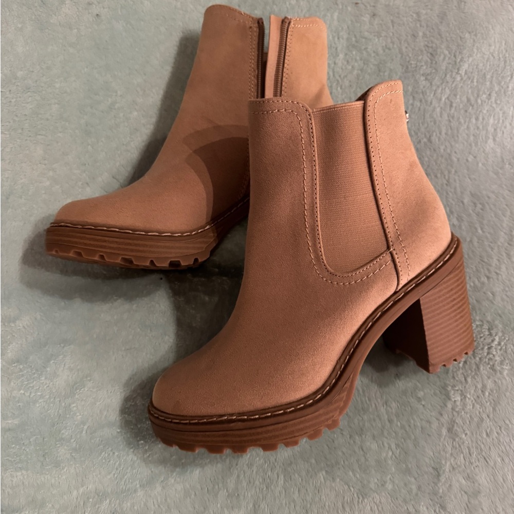 Tan Heeled Boots for Women